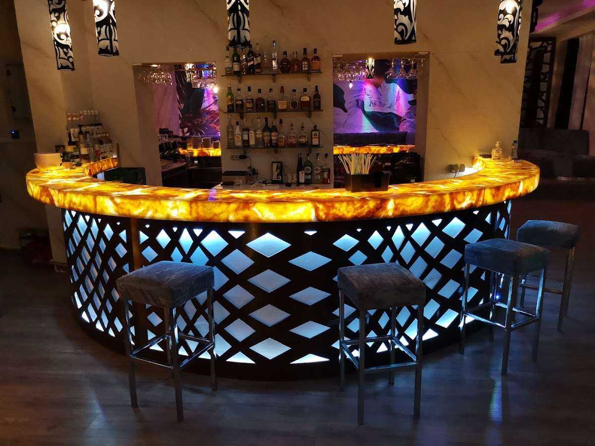 Бар Addicted Fashion Club -Svishtov | Свищов