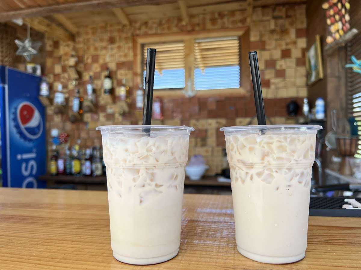 Бар Beach Bar Baraka Царево