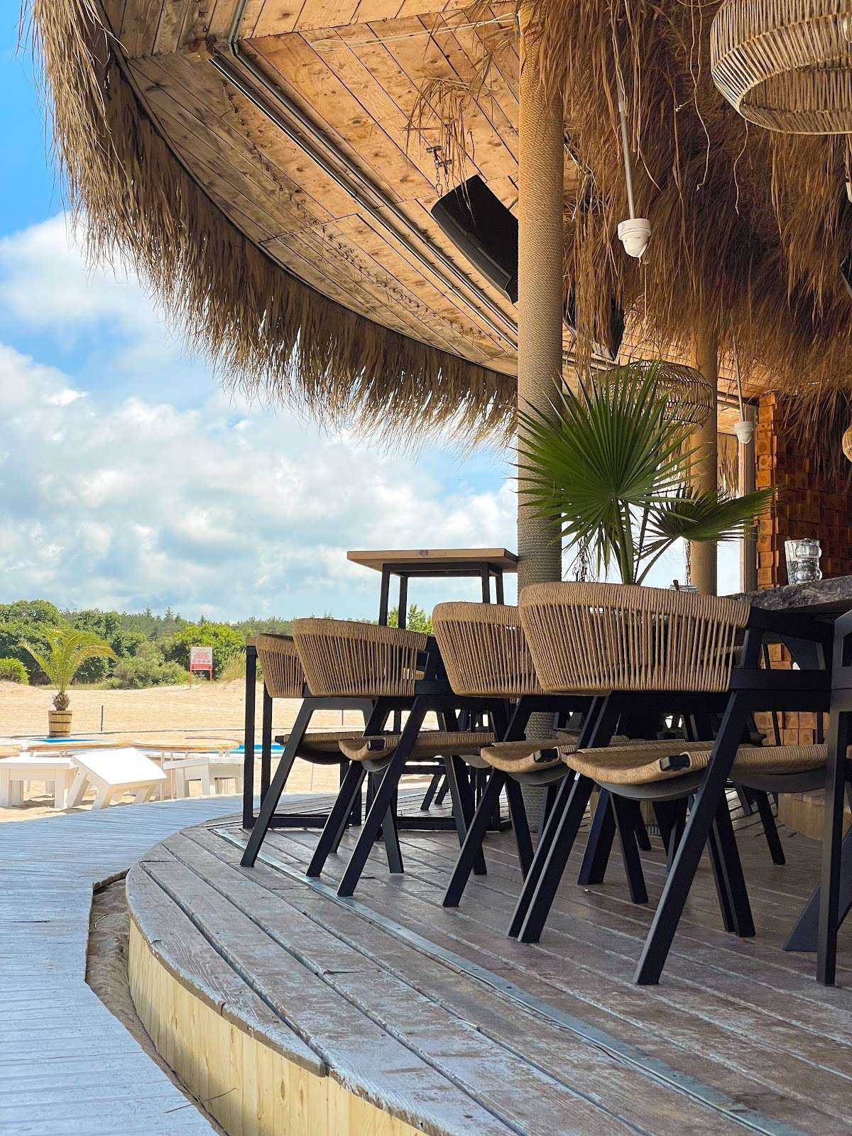 Бар Delete Bar & Restaurant | OASIS BEACH LOZENETS Царево