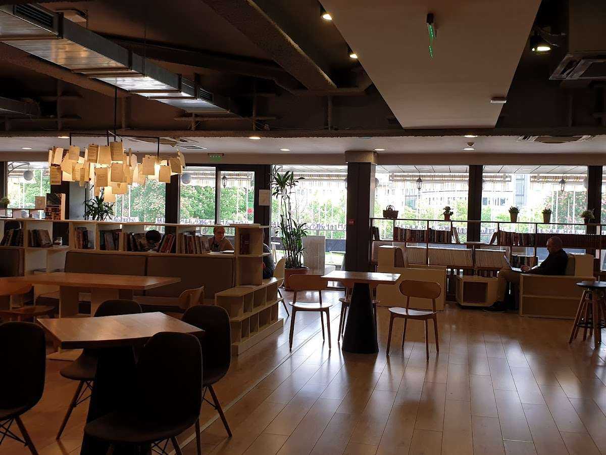 Литературен клуб Перото София