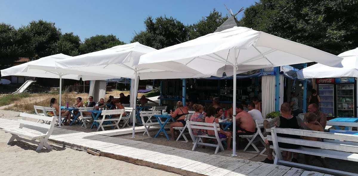 Бар Робинзон Царево
