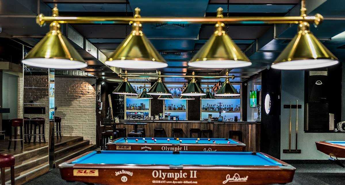 Бар Shots bar & billiard | Бургас