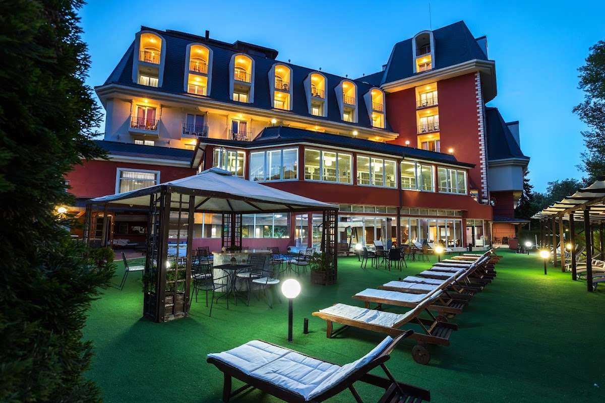 Болница Балнеокомплекс & SPA АкватониК - Велинград | Велинград