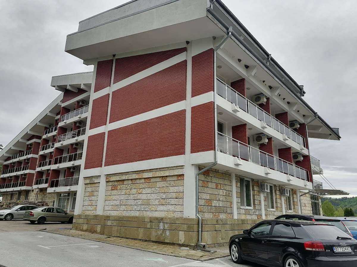 Хотел Хотелски комплекс "Релакс КООП" / Hotel complex RELAX COOP Вонеща вода