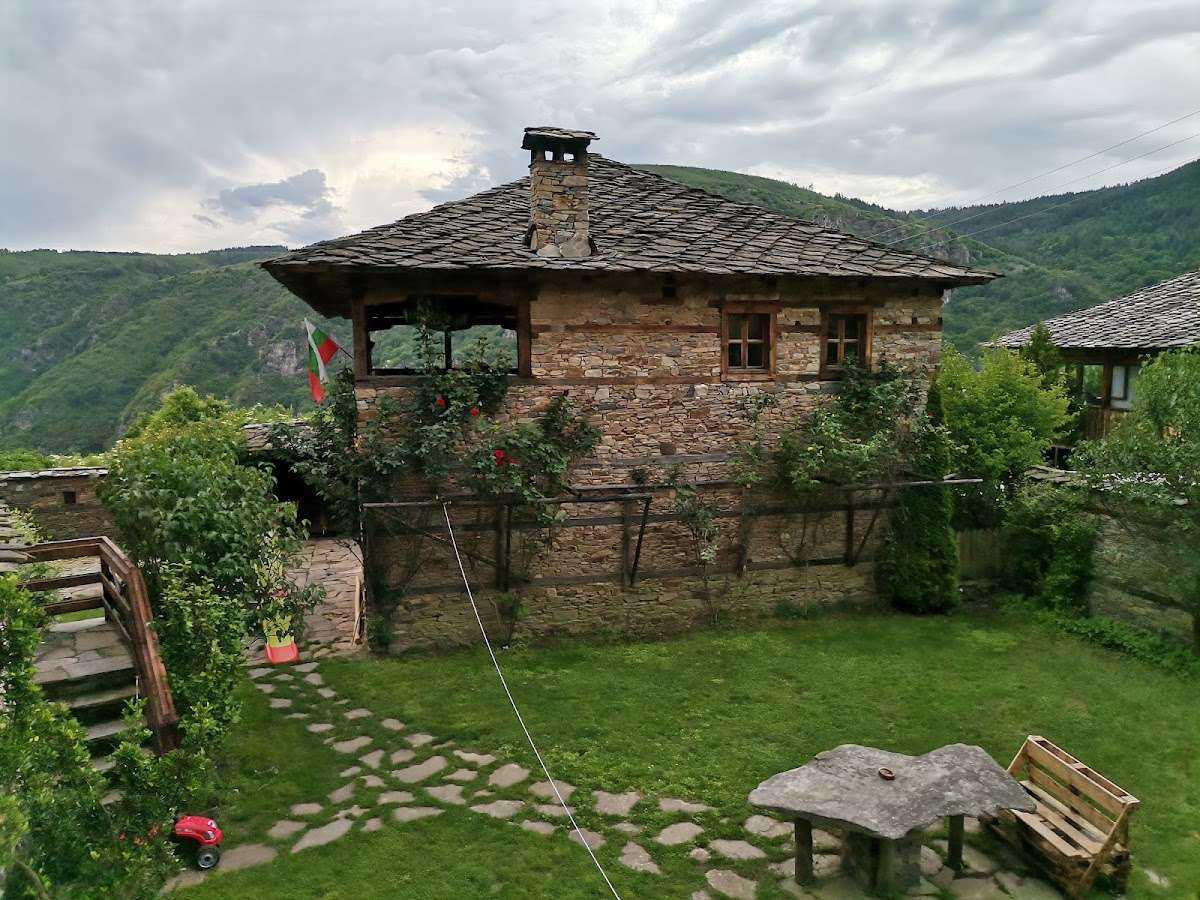 Хотел Кануш войвода Ковачевица