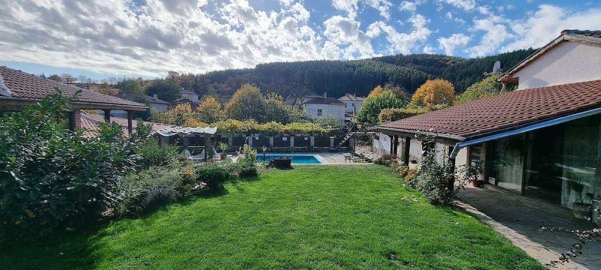 Хотел Комплекс "Нашенци" | Павел баня