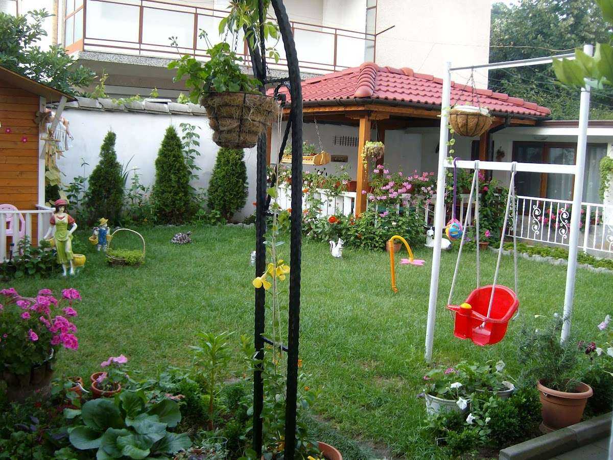 Семеен Хотел Флора Златоград | Златоград