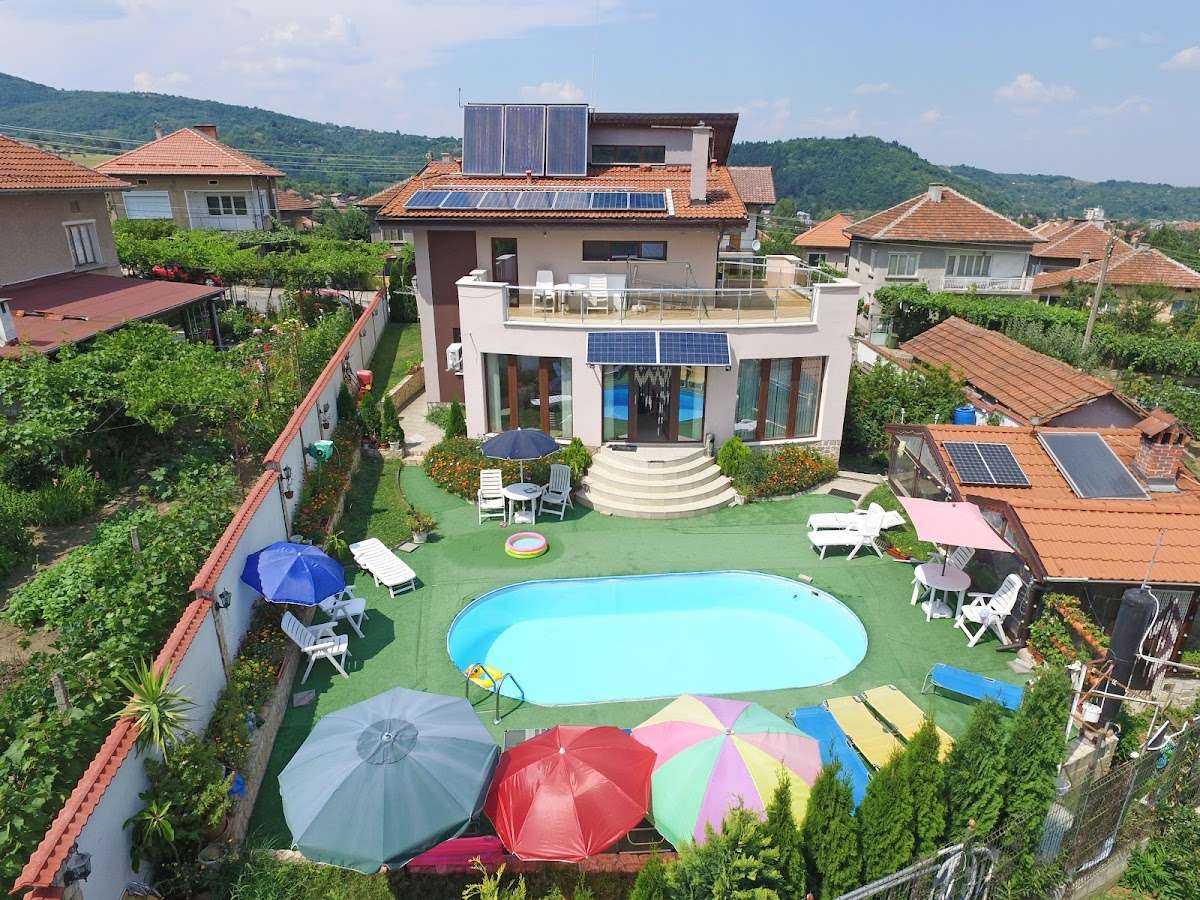 Хотел Семеен хотел Камелия Camellia Holiday House Берковица