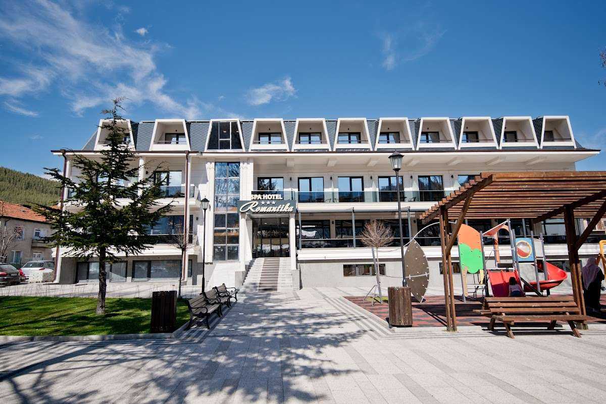 Хотел SPA Hotel Romantika Сърница
