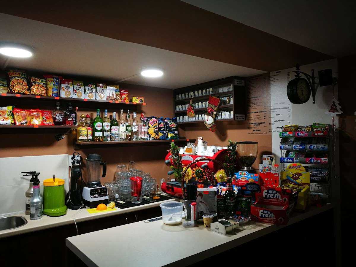 Кафе Caffe Zlaten List | Перник