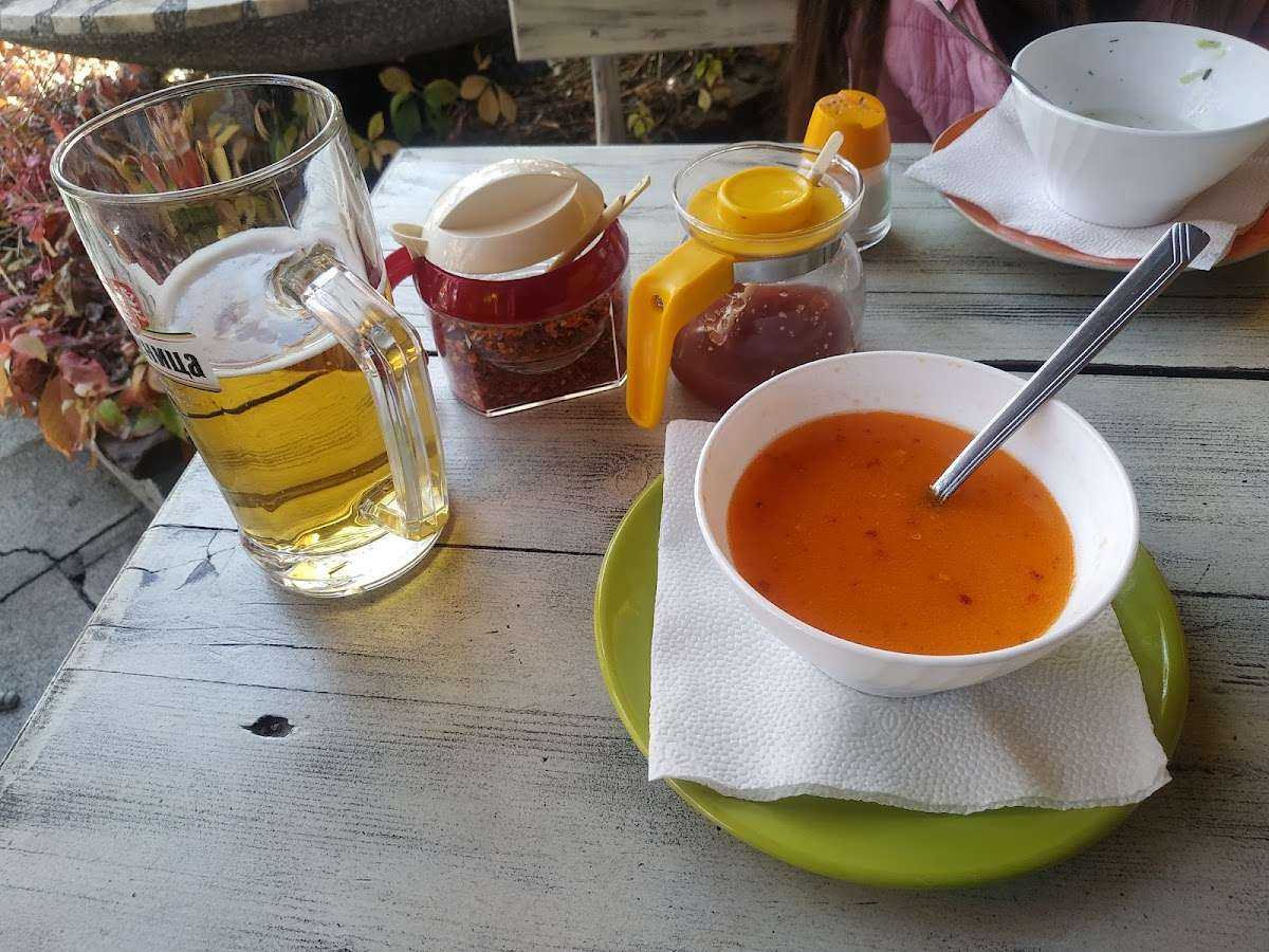 Кафе Черно и бяло Хисаря