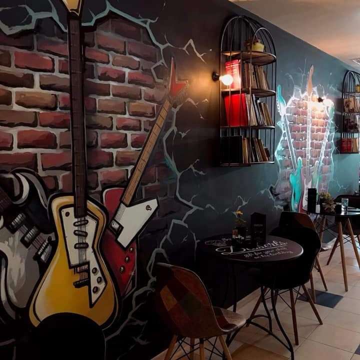 Кафе URBAN LEGEND Coffee Club | Ловеч