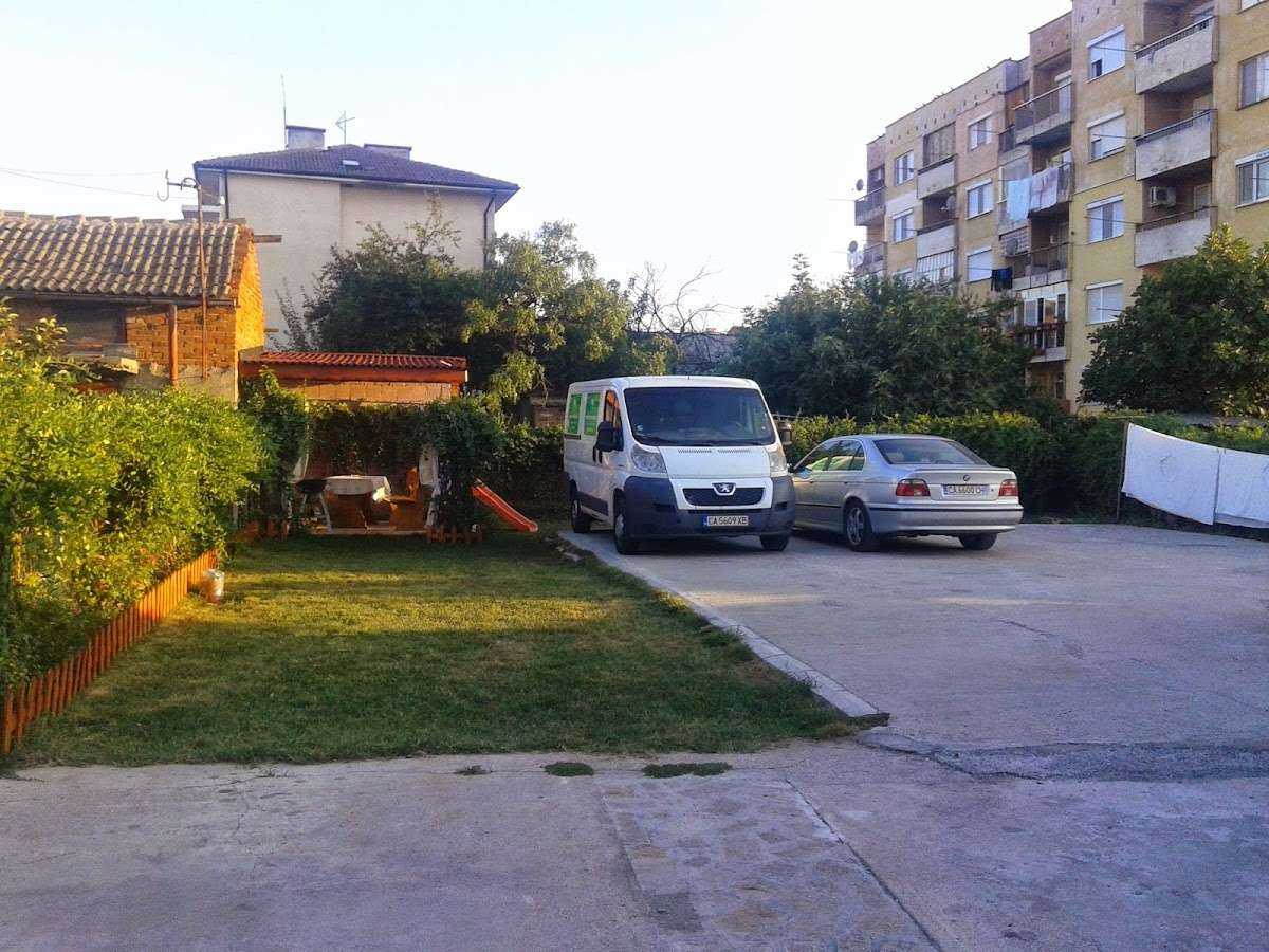 Паркинг Хотел Виктория | Свиленград