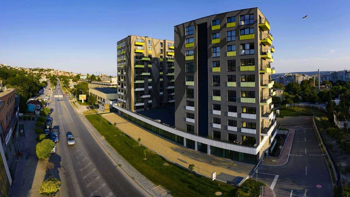 Паркинг Комплекс Папая | Левски