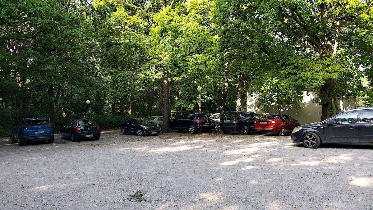 Паркинг Паркинг болница Лозенец София