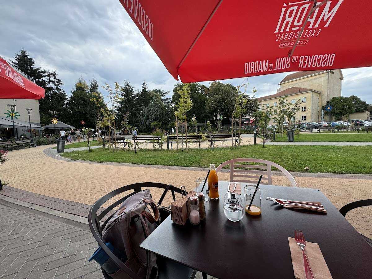 Ресторант Bellezza cafe bar Казанлък