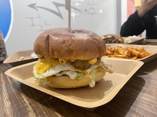 Ресторант JUNGLE BURGER | София
