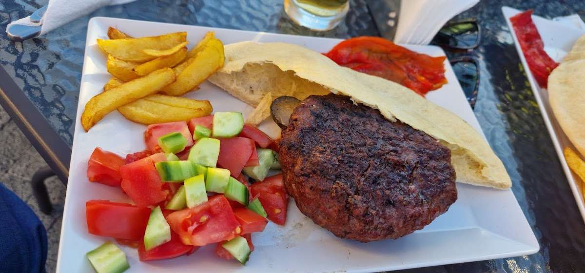 Ресторант Restaurant ROAD 37 Пещера