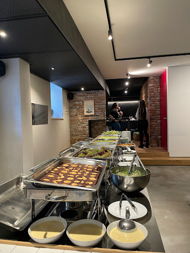 Ресторант The Movin Restaurant София
