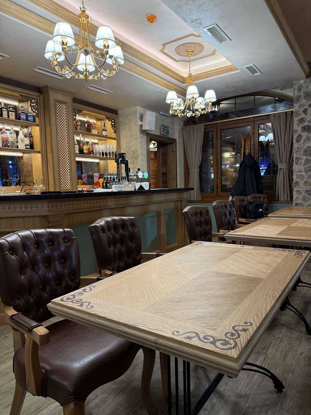 Ресторант Zig Zag Après-ski bar and Restaurant Боровец