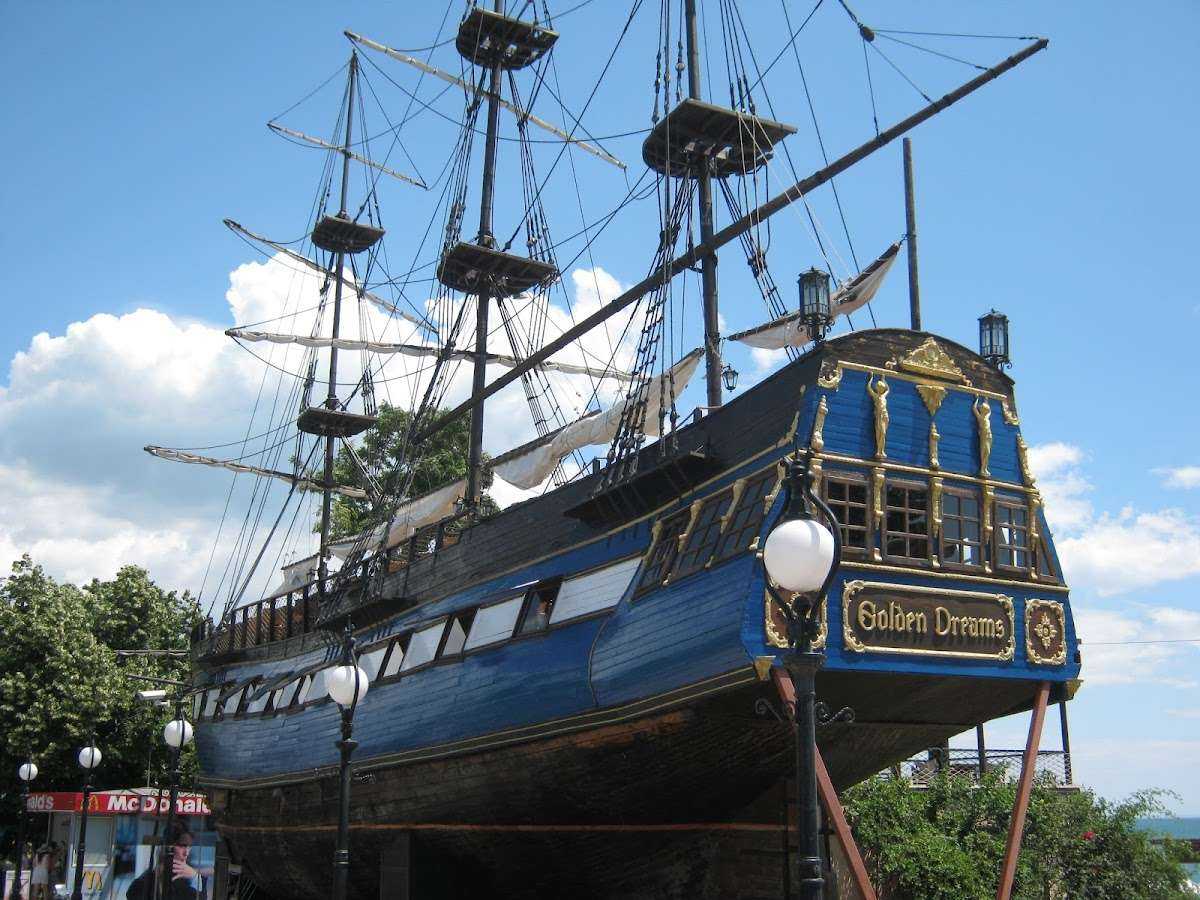 Забележителност Golden Dreams Boat Златни Пясъци