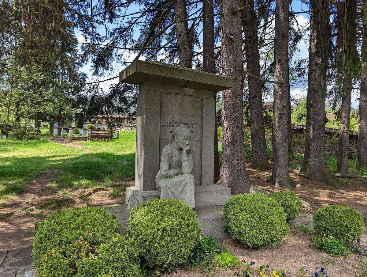 Забележителност Гробът на Димчо Дебелянов | Копривщица