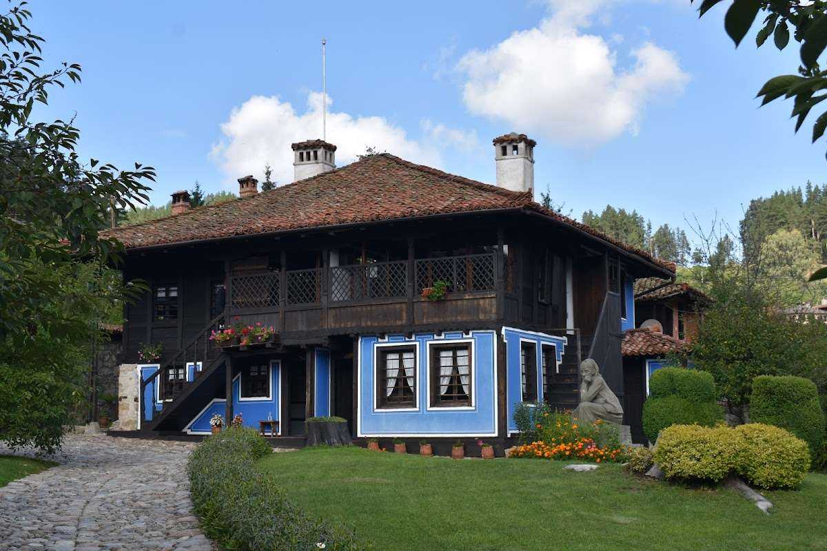 Забележителност Къща музей Димчо Дебелянов | Копривщица