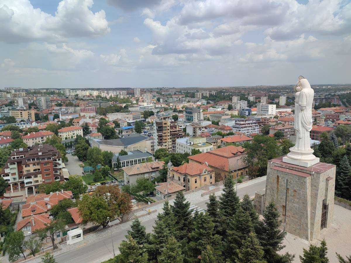Забележителност Монумент на "Света Богородица" | Хасково