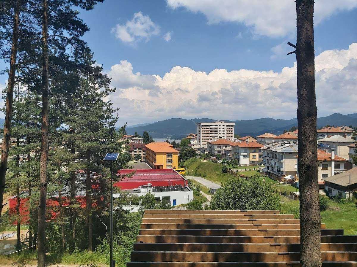 Забележителност Парк-музей на Родопската чешма | Доспат